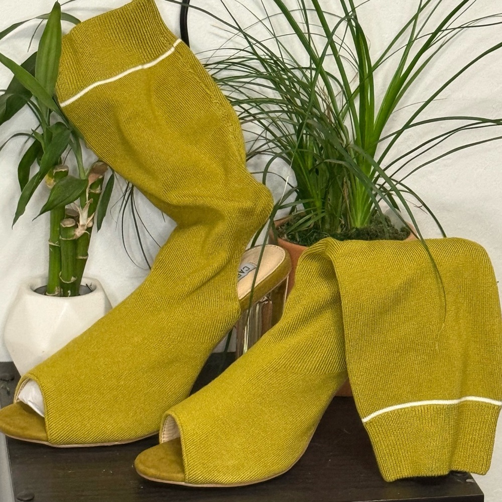 Cape Robbin Yellow Heeled Boots with Open Toe